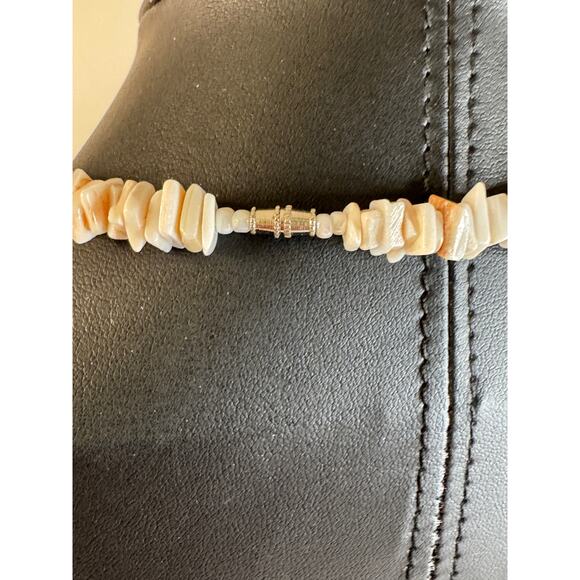 Rose quartz chip necklace. 17” - Picture 3 of 4